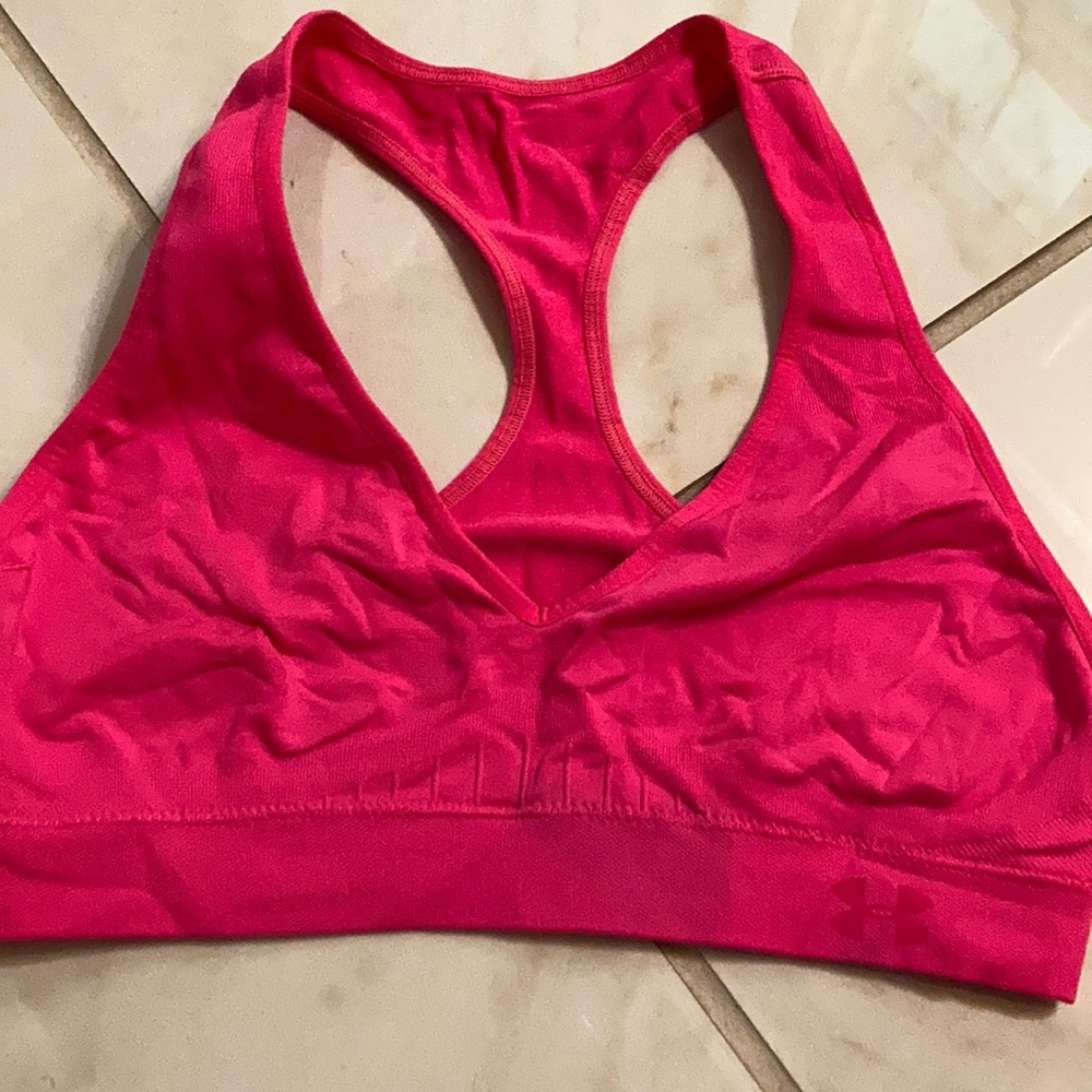 Hot Pink Under Armour Sports Bra sz Medium
